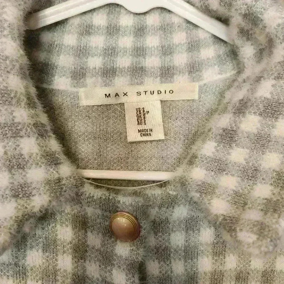 Max studio grey white plaid button up shacket jacket size M gold buttons - Picture 2 of 3